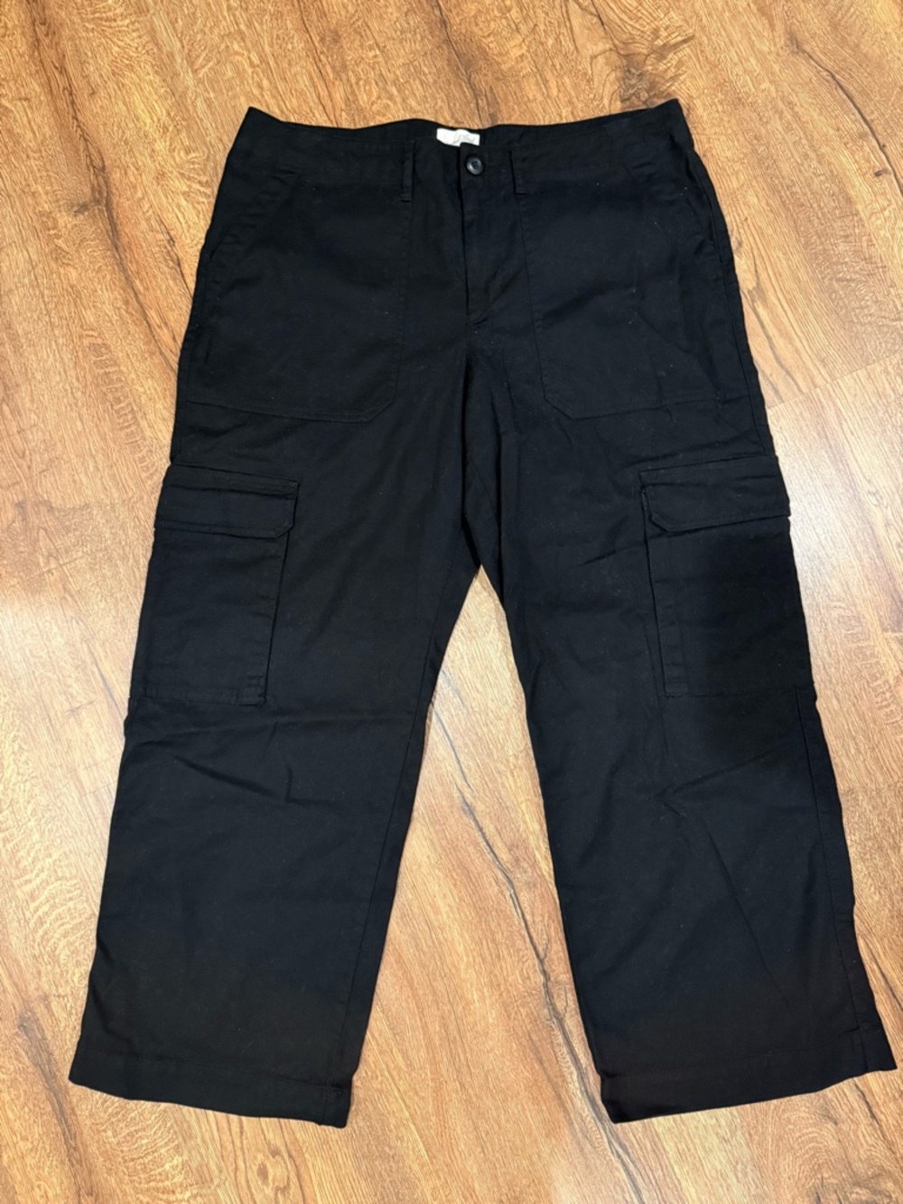 Universal Thread Black Cargo Pants - 16 Short Length